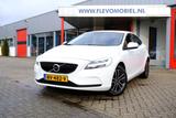 Volvo V40 2.0 T2 Nordic+ Leder|1e Eig|Navi|Clima|LMV - weiße Volvo V40