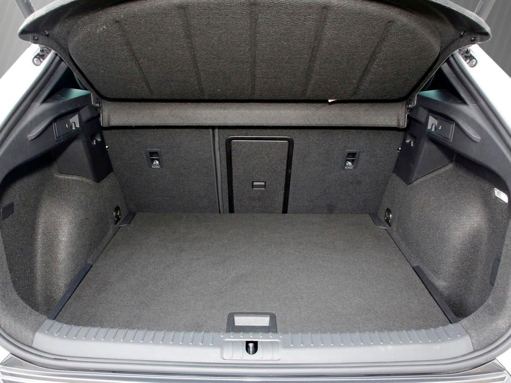 Cupra Formentor VZ 2.0 TSI 19" ACC Navi Full Link, миниатюра 5