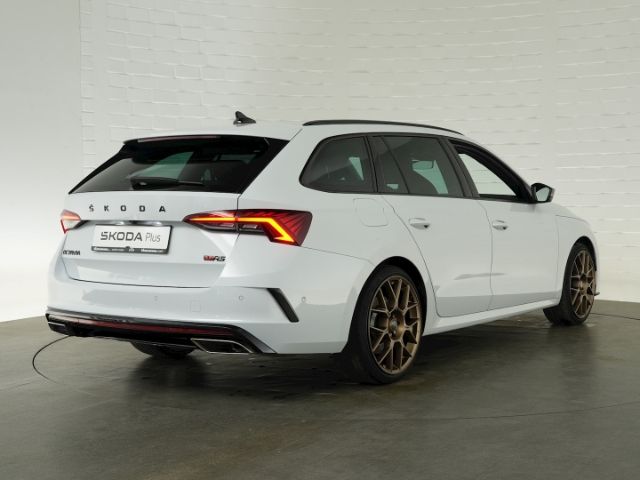 Octavia COMBI RS TSI DSG+AHK+LED+NAVI+RÜCKFAHRKA