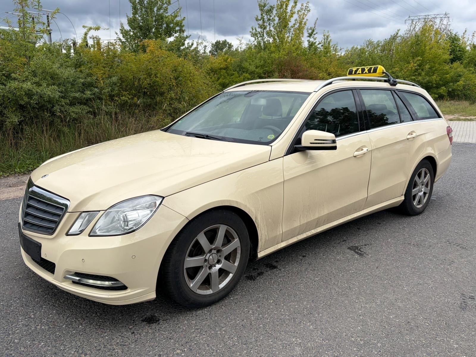 Mercedes-Benz E200 2012 — photo 5