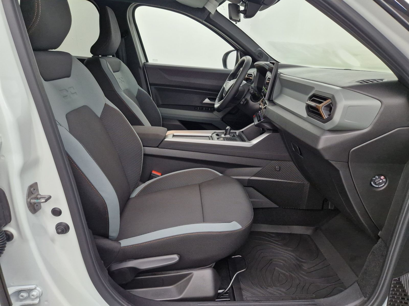 DACIA Bigster  Extreme Hybrid 155 Winter-Plus – Bild 13