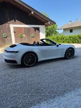 Porsche 911 Carrera Cabrio BOSE Sportabgas Appr Garantie - Porsche 992 von privat