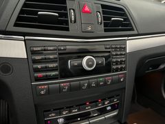 MERCEDES-BENZ E 200 CGI / NUR 54.tKM / GARANTIE / 2.HD MERCEDES-BENZ E 200 CGI / NUR 54.tKM / GARANTIE / 2.HD
