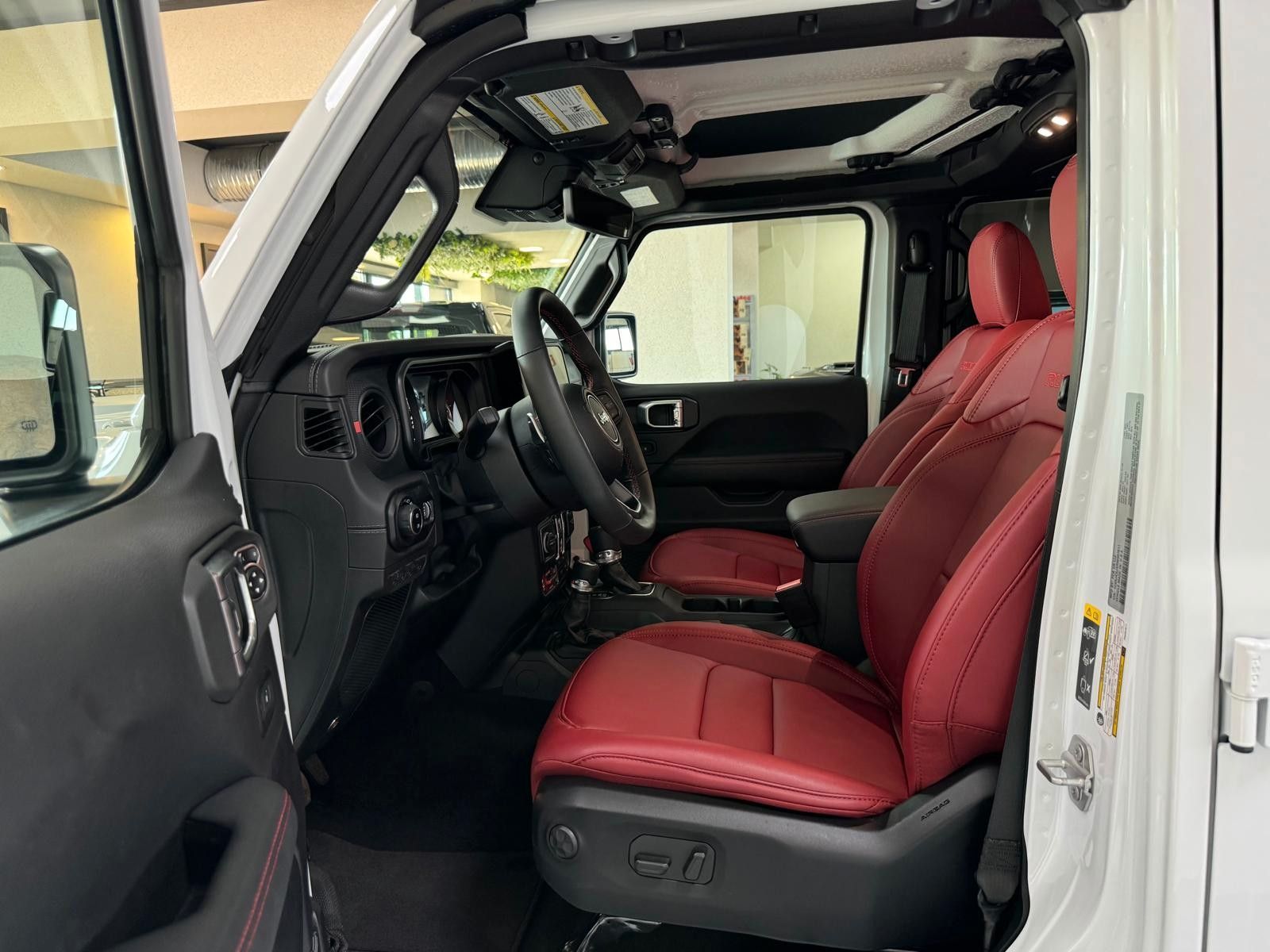 Fahrzeugabbildung Jeep RUBICON 392-V8-3" FAHRWERK-37" REIFEN-POWERSTEPS