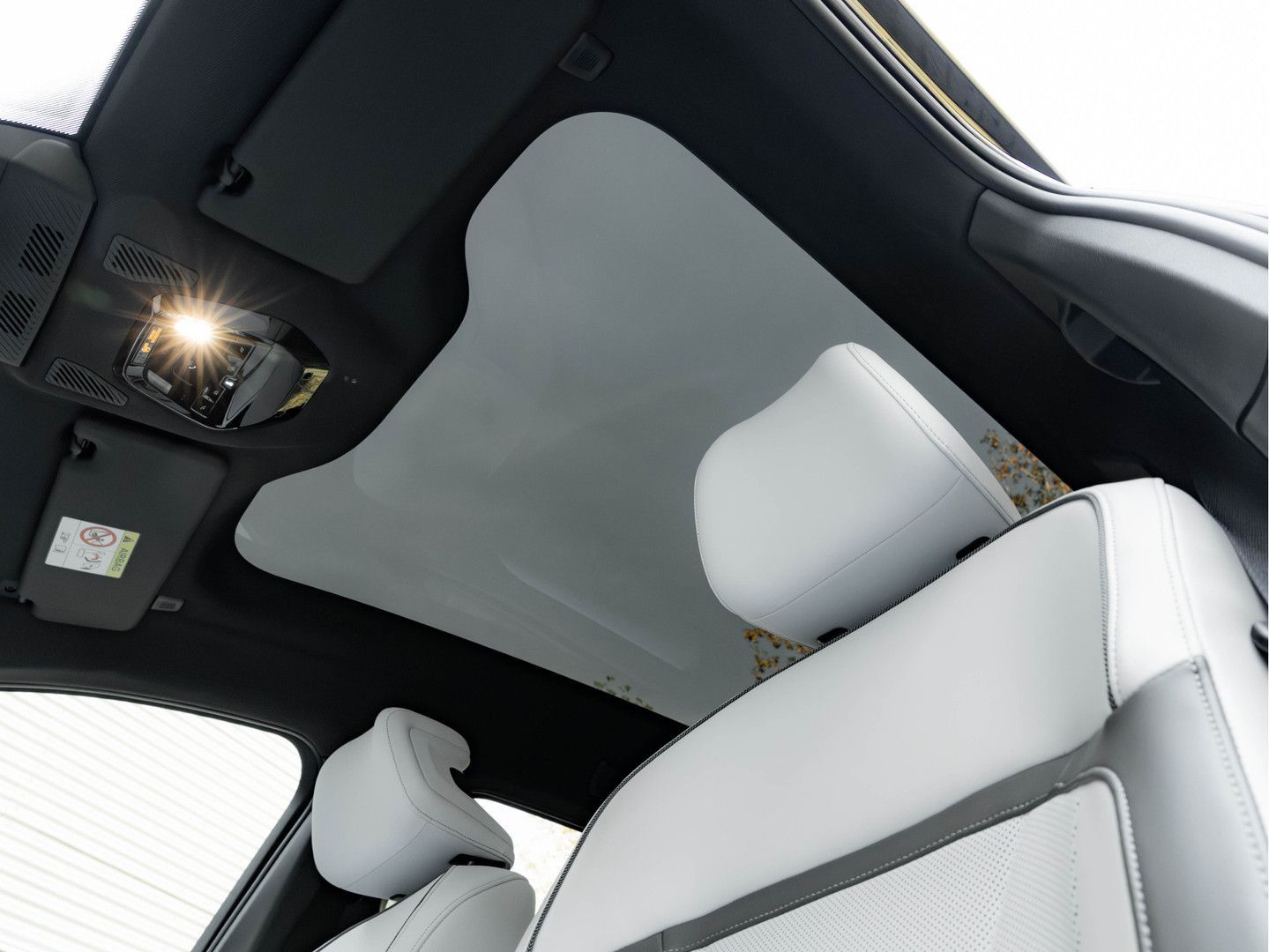 BMW iX3 50 xDrive - M-Sport - Pano - Highway Assista imagem 3