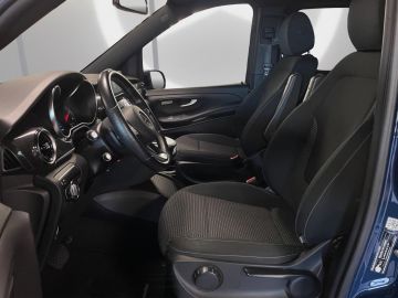 Mercedes V 220 - 5