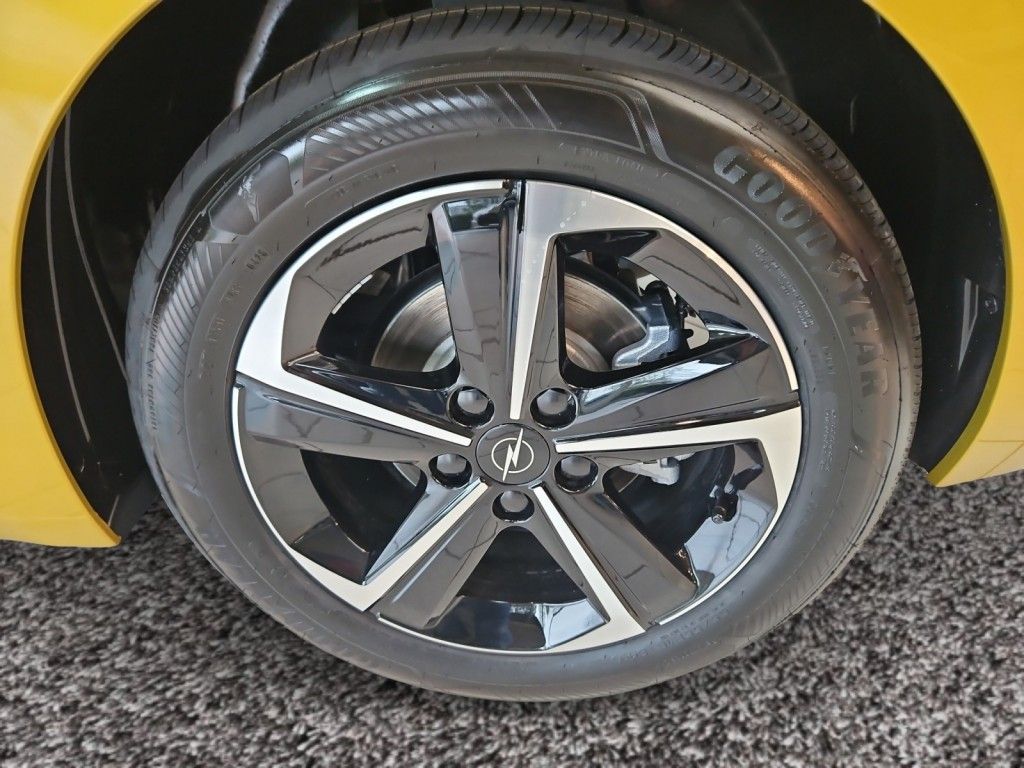 Fahrzeugabbildung Opel Astra Hybrid 107 kW Edition (L) Automatik