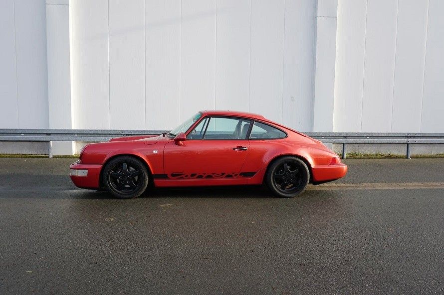 Porsche 964