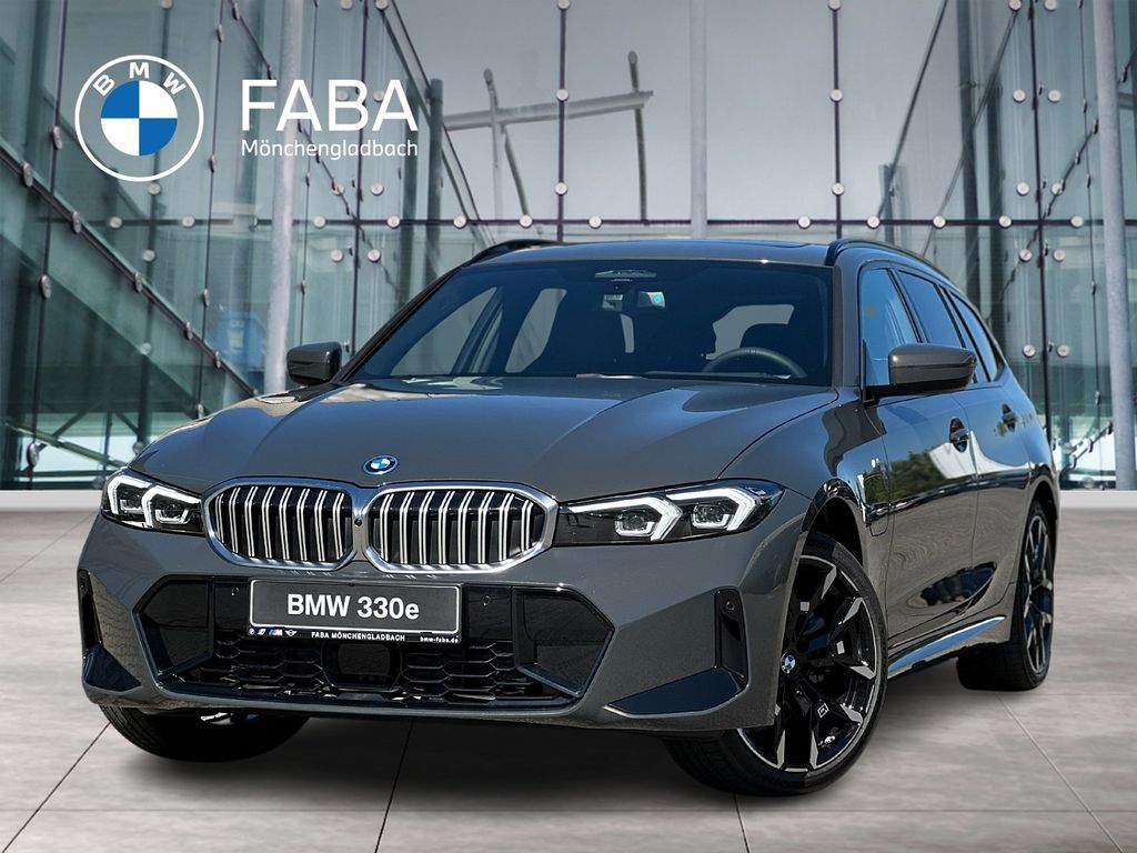 BMW 330