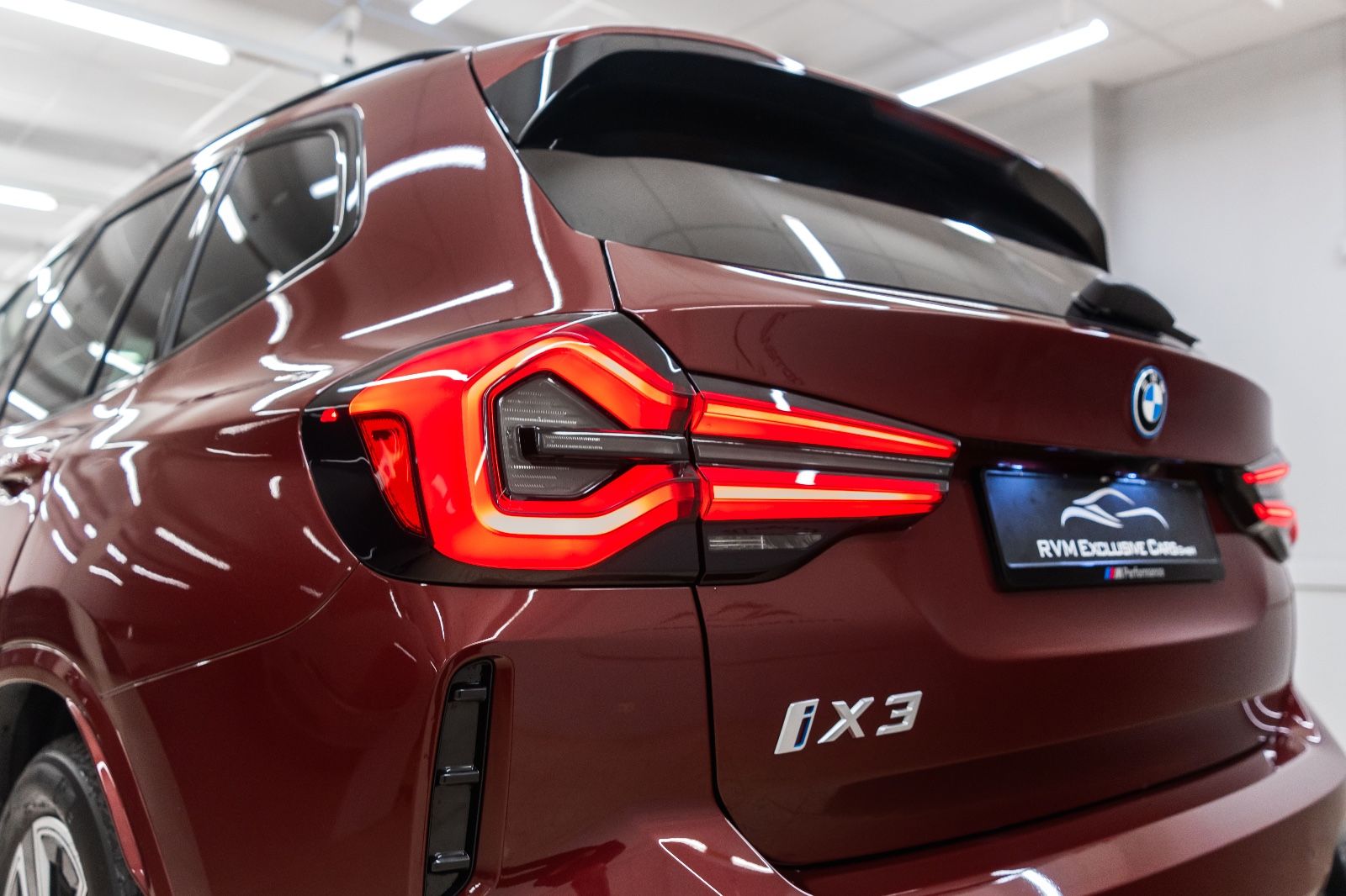 Fahrzeugabbildung BMW iX3 80KWH INSPIRING M-Sportpaket Laserlicht ACC