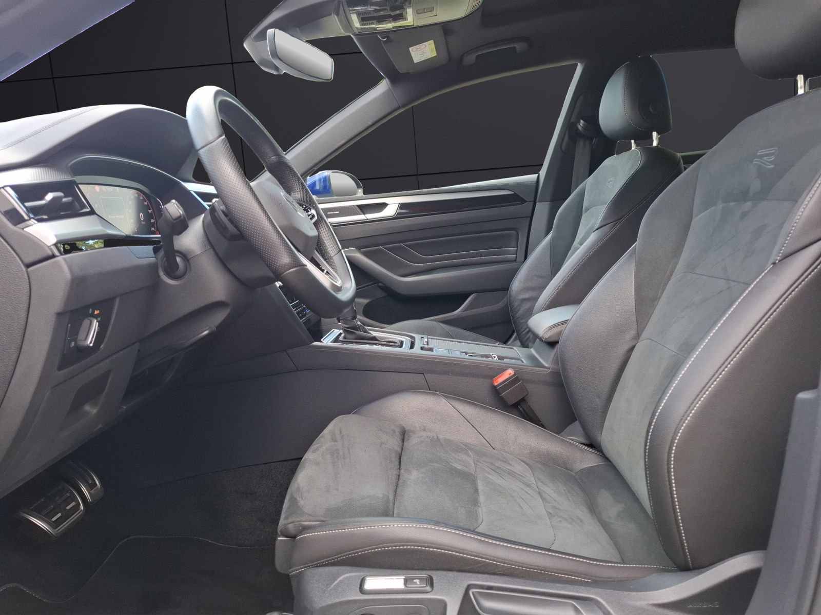 Fahrzeugabbildung Volkswagen Arteon SB TSI R-Line DSG LED Navi AID Pano Harma