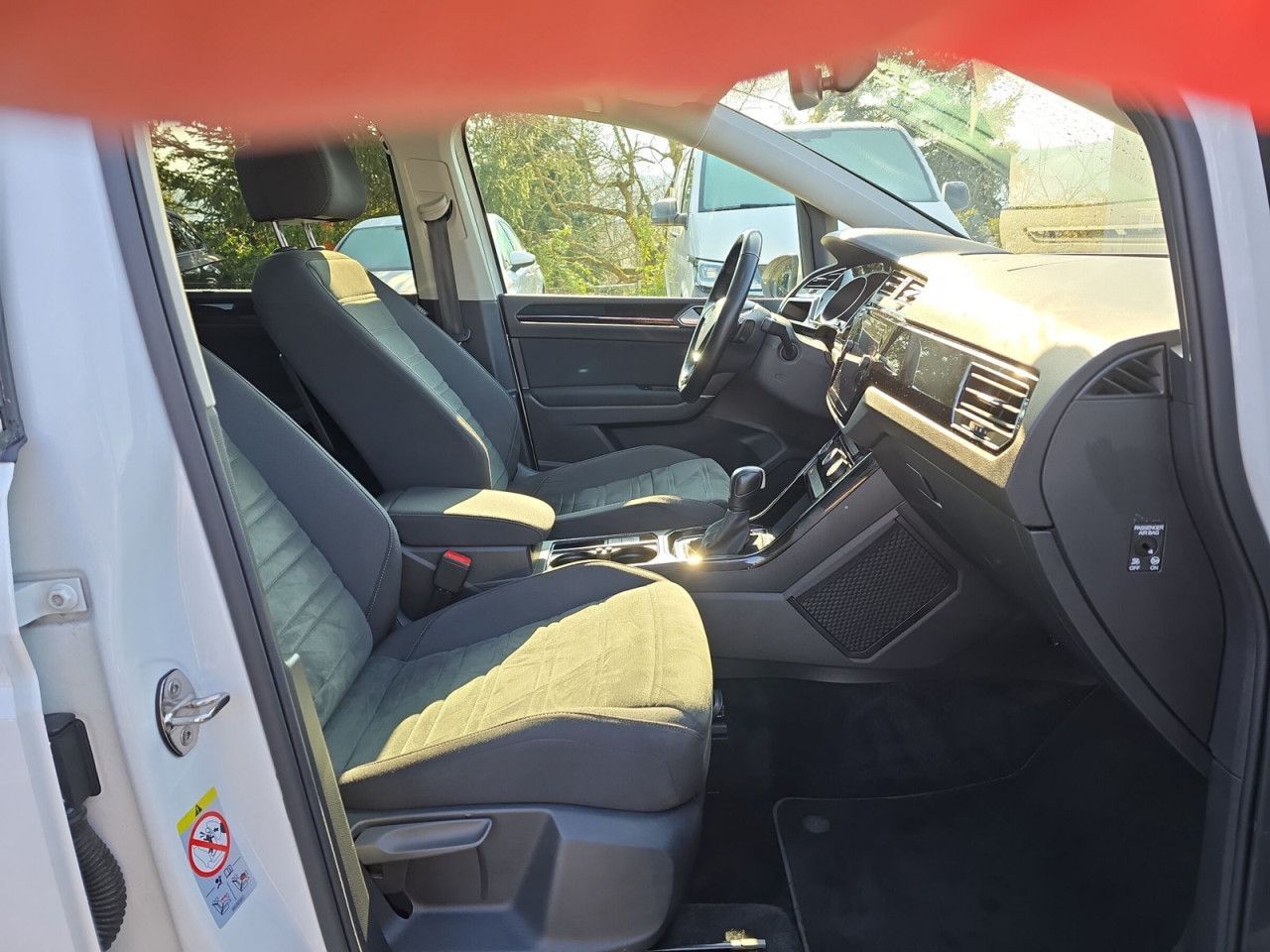 Fahrzeugabbildung Volkswagen Touran Highline 1.5 TSI OPF 110 kW 7-Gang-DSG
