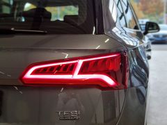 Fahrzeugabbildung Audi Q5 2.0 T SPORT QUATTRO LEDER NAVI XENON AHK PANO