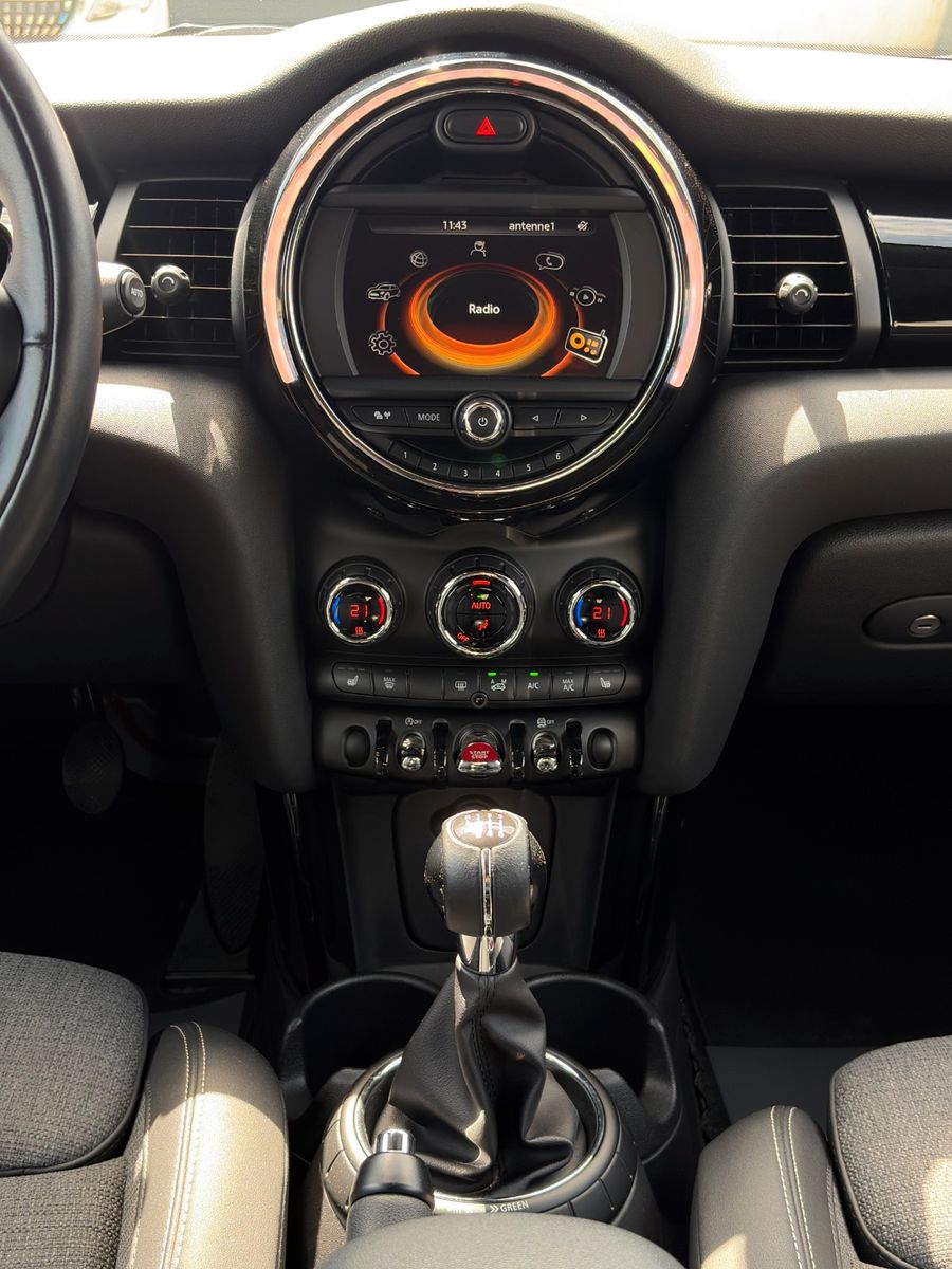 Fahrzeugabbildung MINI Cooper Cabrio Chili Tempomat LED PDC BT SHZ