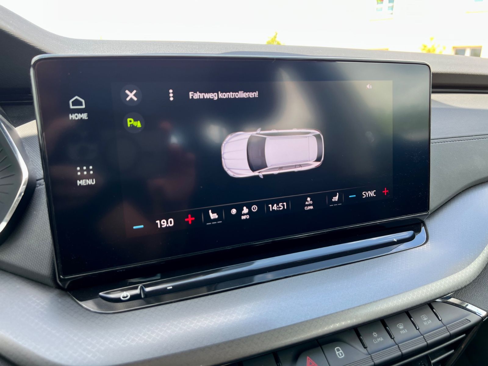 SKODA Octavia Combi Ambition AAC SHZ NAVI CARPLAY