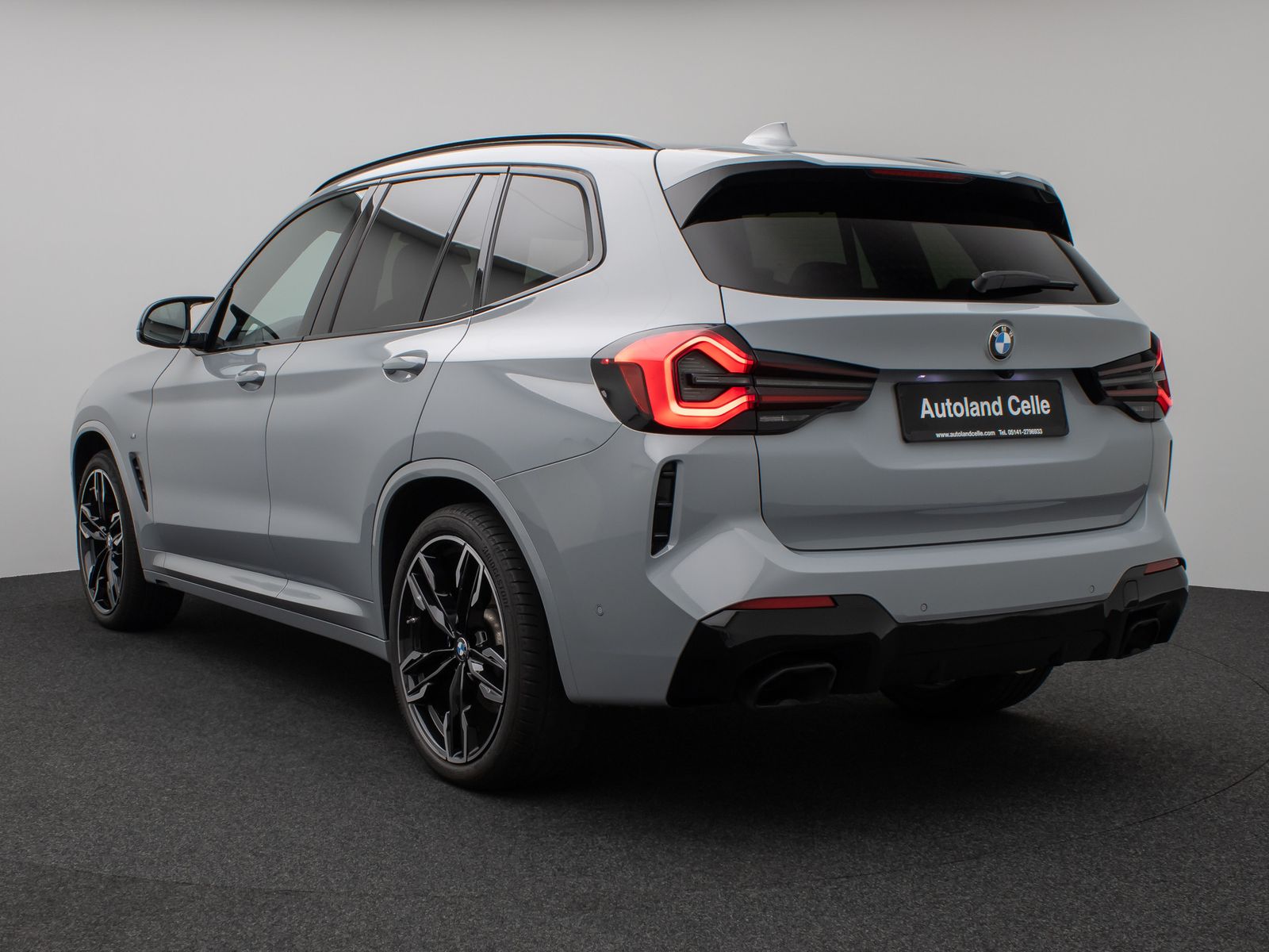 Fahrzeugabbildung BMW X3 M40d Kamera Laser Panorama HUD DAB HiFi AHK