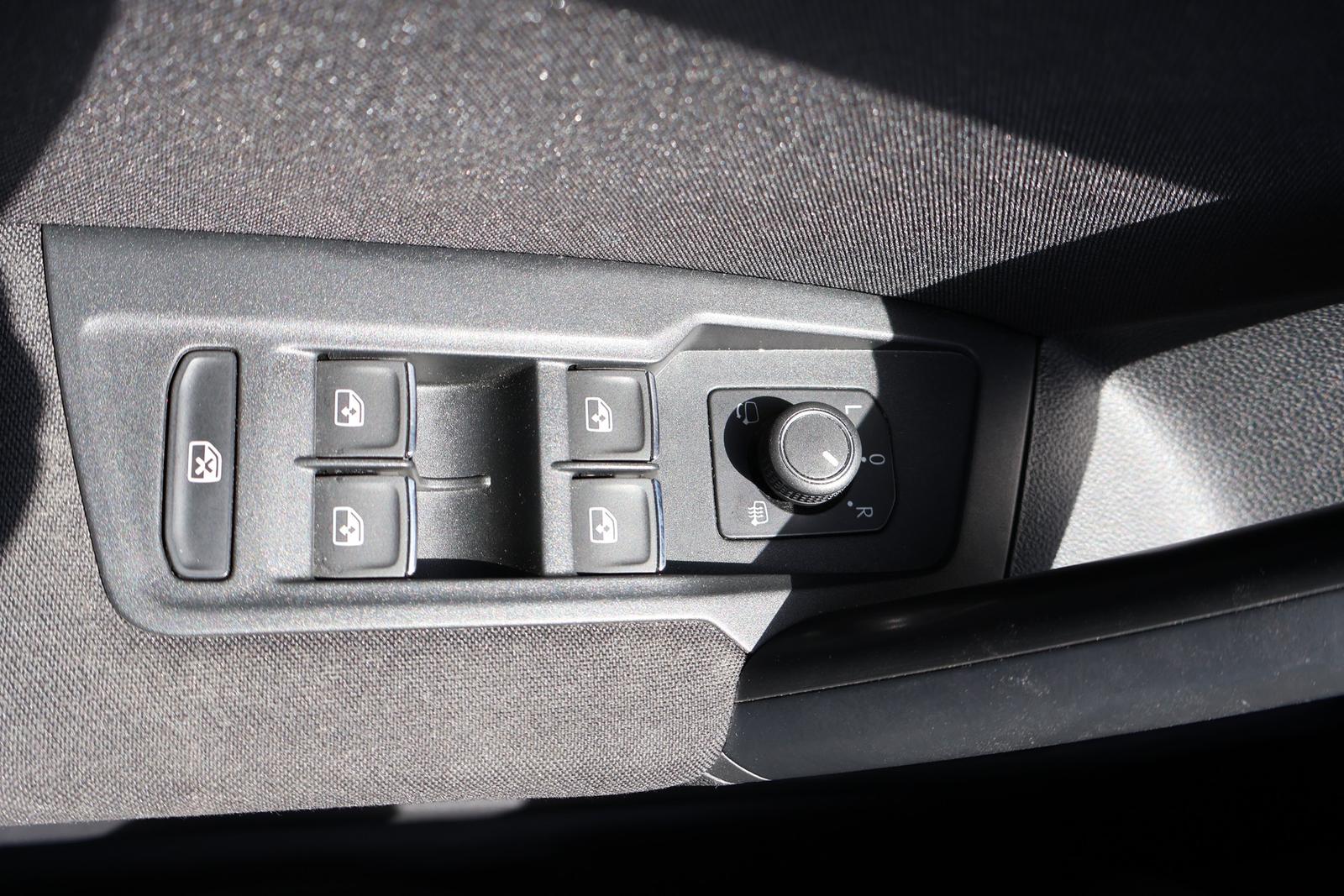 Volkswagen Tiguan 1.5TSI United LED Navi ACC AHK PDC USB, миниатюра 29