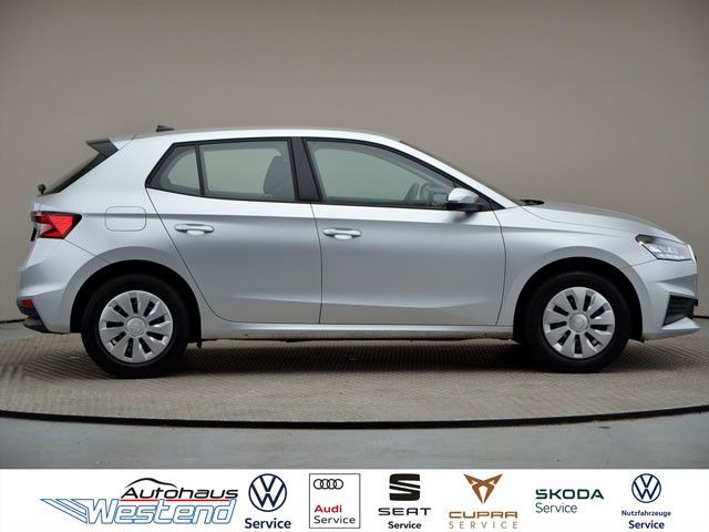 Fahrzeugabbildung SKODA Fabia Active 1.0l 48kW 5-Gang LED Klimaanlage