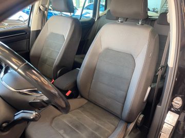 Volkswagen Golf Sportsvan VII Highline *1.HAND*19%MWST*LED*