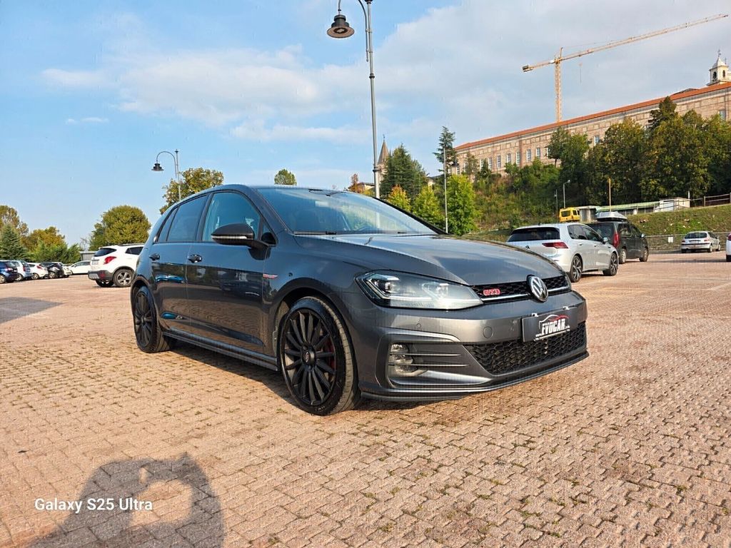 Image of Volkswagen Golf