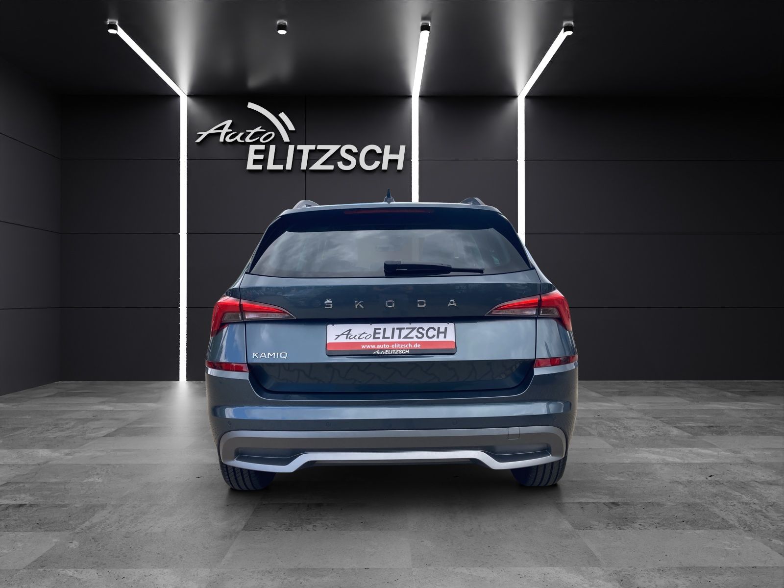 Fahrzeugabbildung SKODA Kamiq TSI Clever LED AHK Navi AID PDC SH