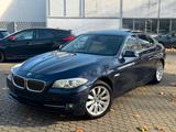 BMW 528 iA / 6 Zylinder/Schiebe-Dach - blaue BMW 528