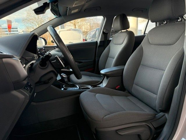 Fahrzeugabbildung Hyundai IONIQ Trend 1.6l Plug-In Hybrid 141PS Kamera!