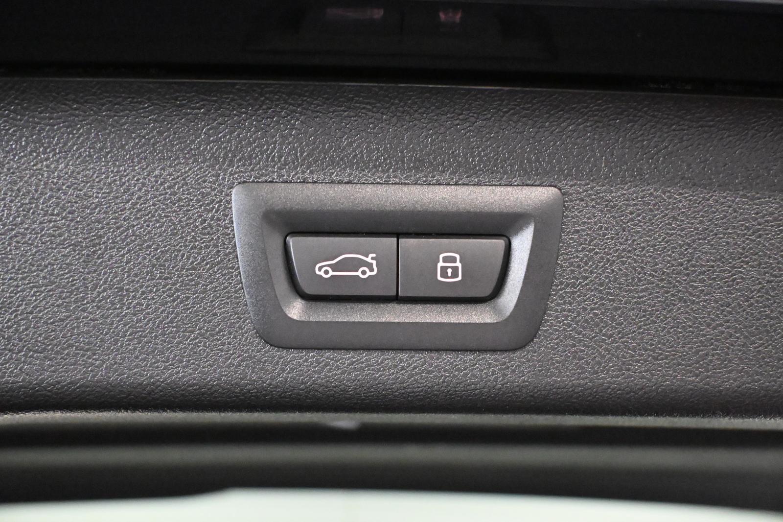 BMW 530 d *KAMERA*ACC*M LENKRAD*KEYLESS*CARPLAY *LED