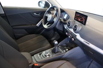 Audi Q2 30 TFSI FRONT+KEY+LED+NAVI+17"