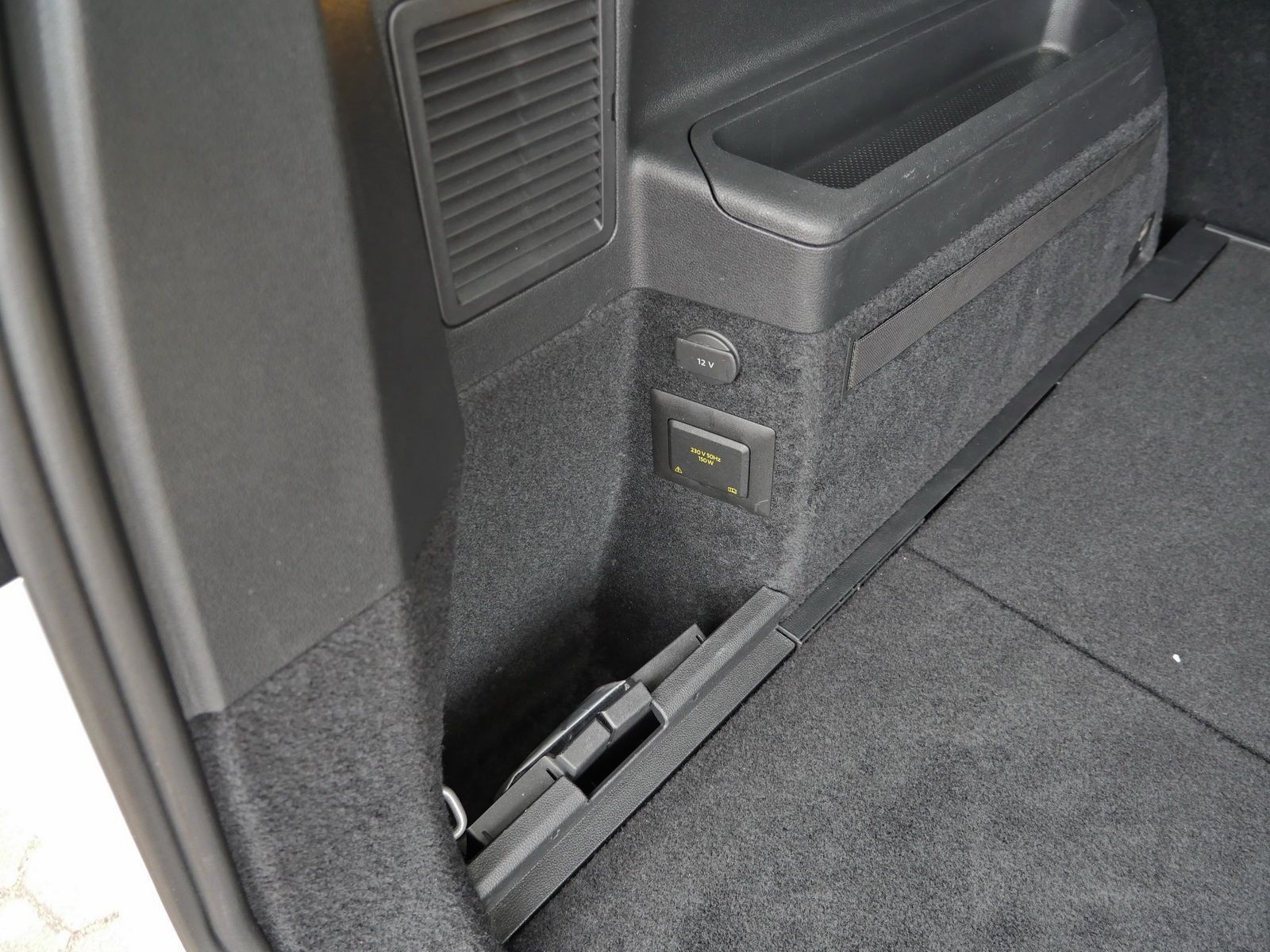 Volkswagen Touran - Bild 23