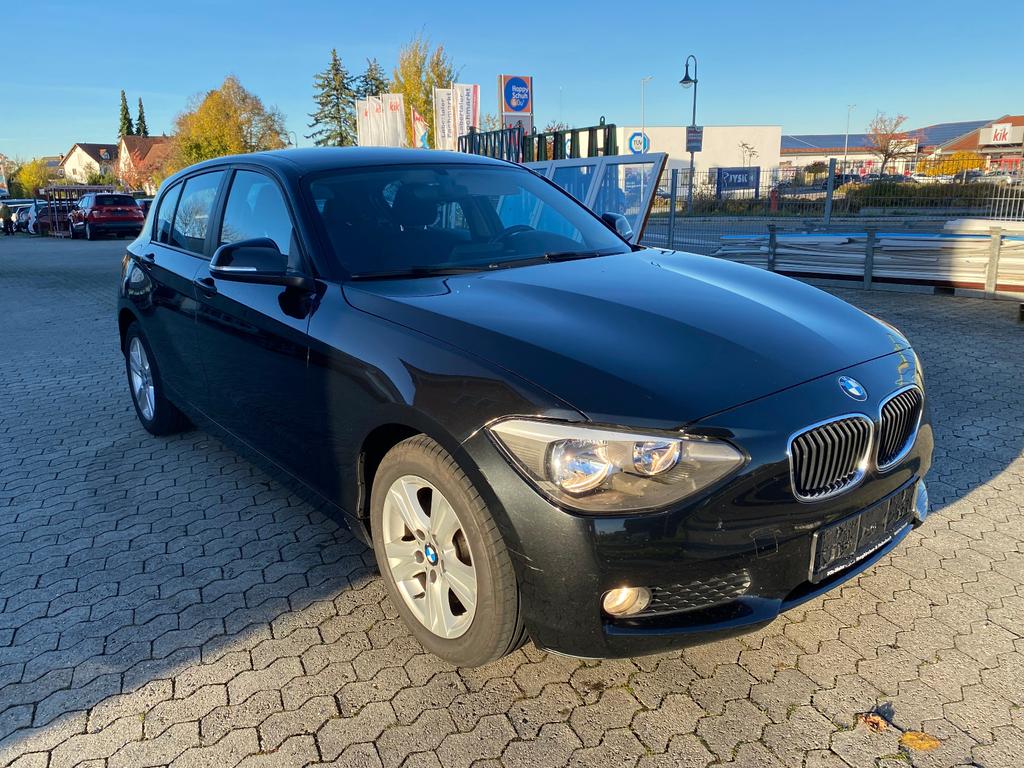BMW 114