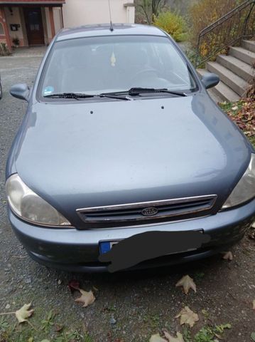 Kia KIA Rio Baujahr 2002 mit Winterreifen TÜV ...