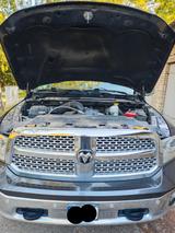 Dodge RAM 1500 5,7 Laramie CrewCab, LPG, Luft, 4WD - mit LPG-Antrieb: Luftfederung
