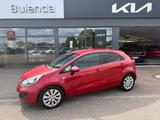 Kia Rio 1.2 Dream Team - Kia Rio mit Benzin-Antrieb: Limousine, 1.2
