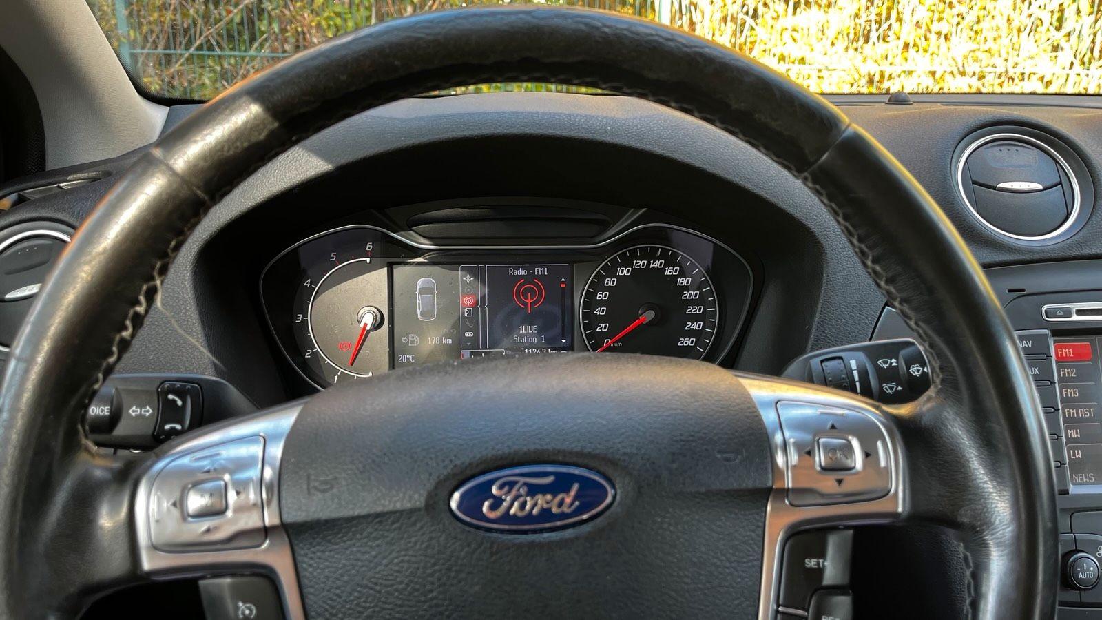 Ford Mondeo 2011 — photo 7