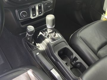 Jeep Wrangler - 11