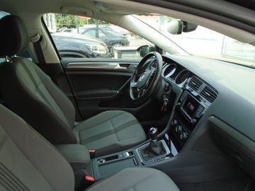 Volkswagen Golf - 7