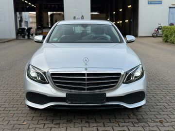 Mercedes E 220 - 4