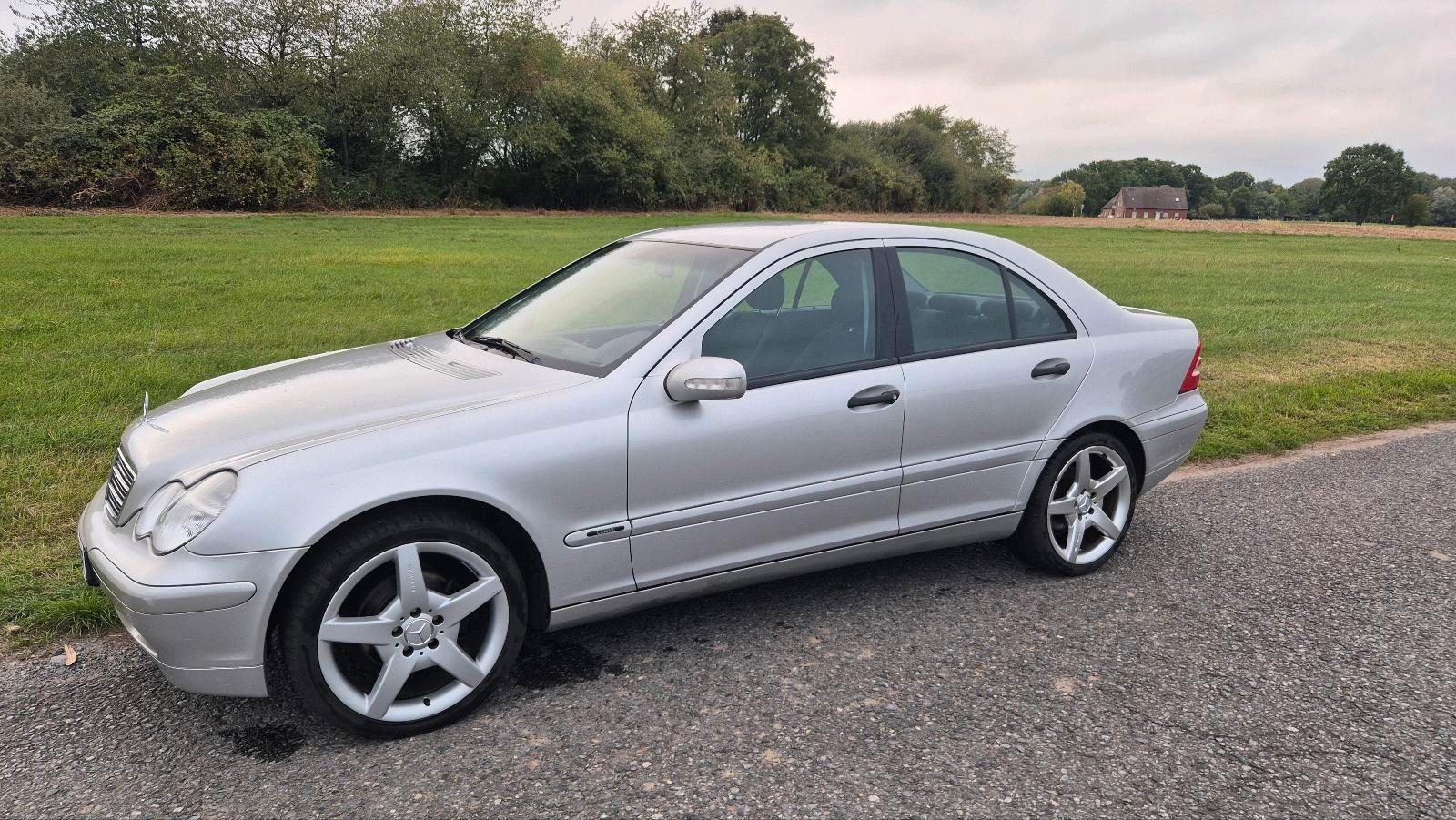 Mercedes-Benz C 220