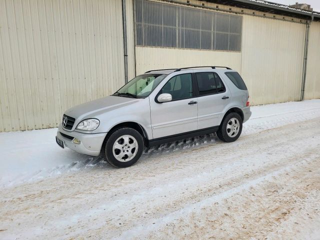 Mercedes-Benz ML 270