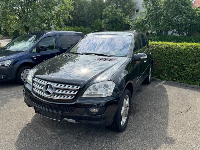 Mercedes-Benz ML 320 CDI Navi,SHD,AHK,19"Zoll,Sportpaket,MwST