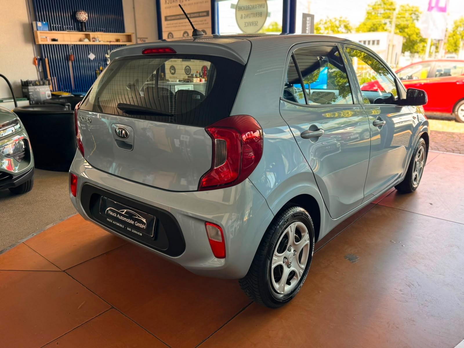Kia Picanto Edition 7 - 1. Hand / Kia Scheckheft