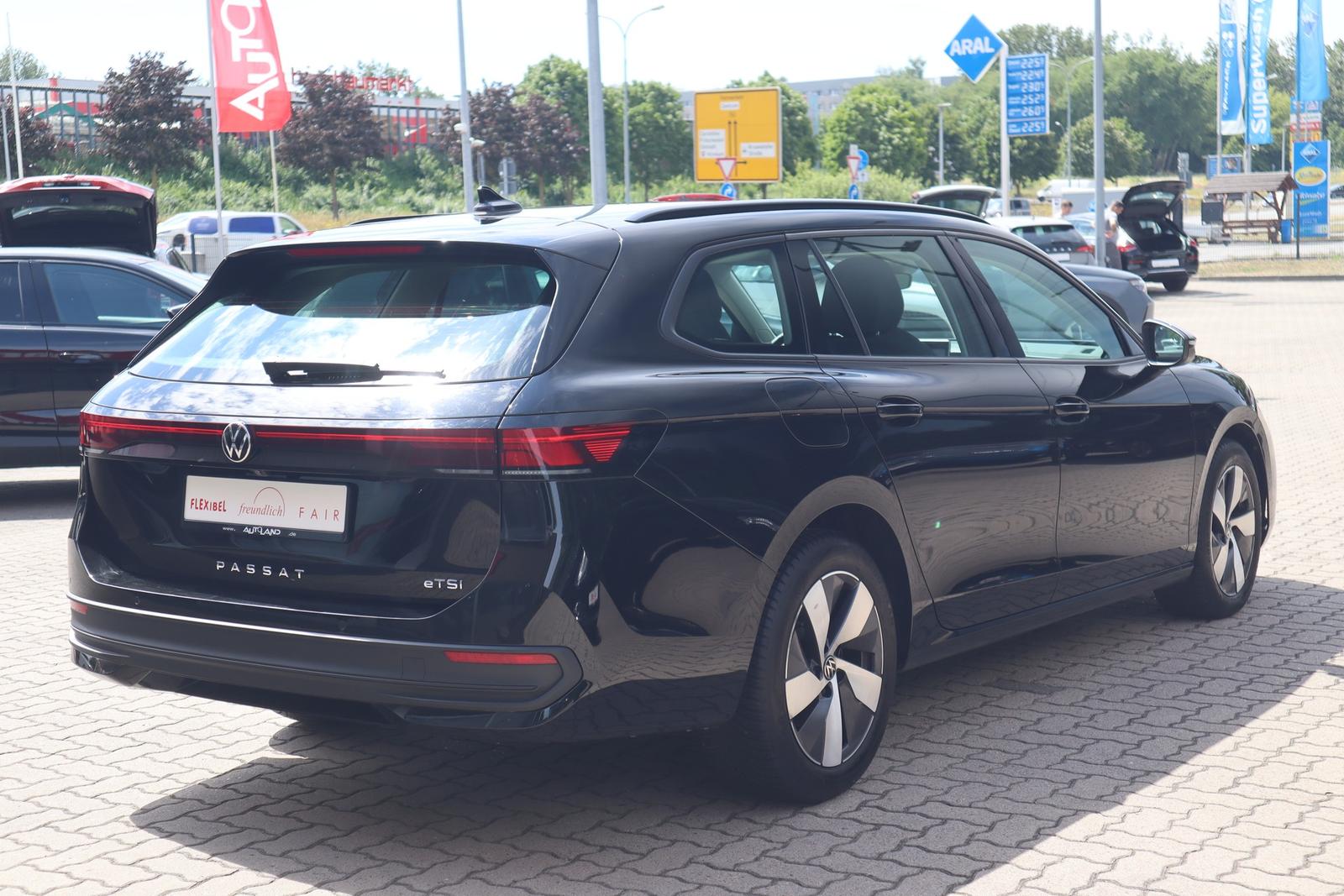 Volkswagen Passat 1.5 eTSI DSG LED ACC Sitzheizung, миниатюра 5
