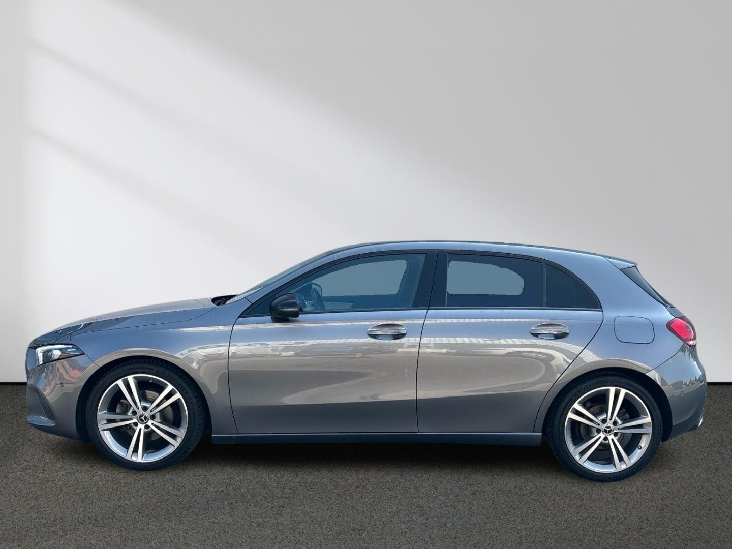 Mercedes-Benz A 200 d Progressive Night Ambiente CarPlay LED foto 3