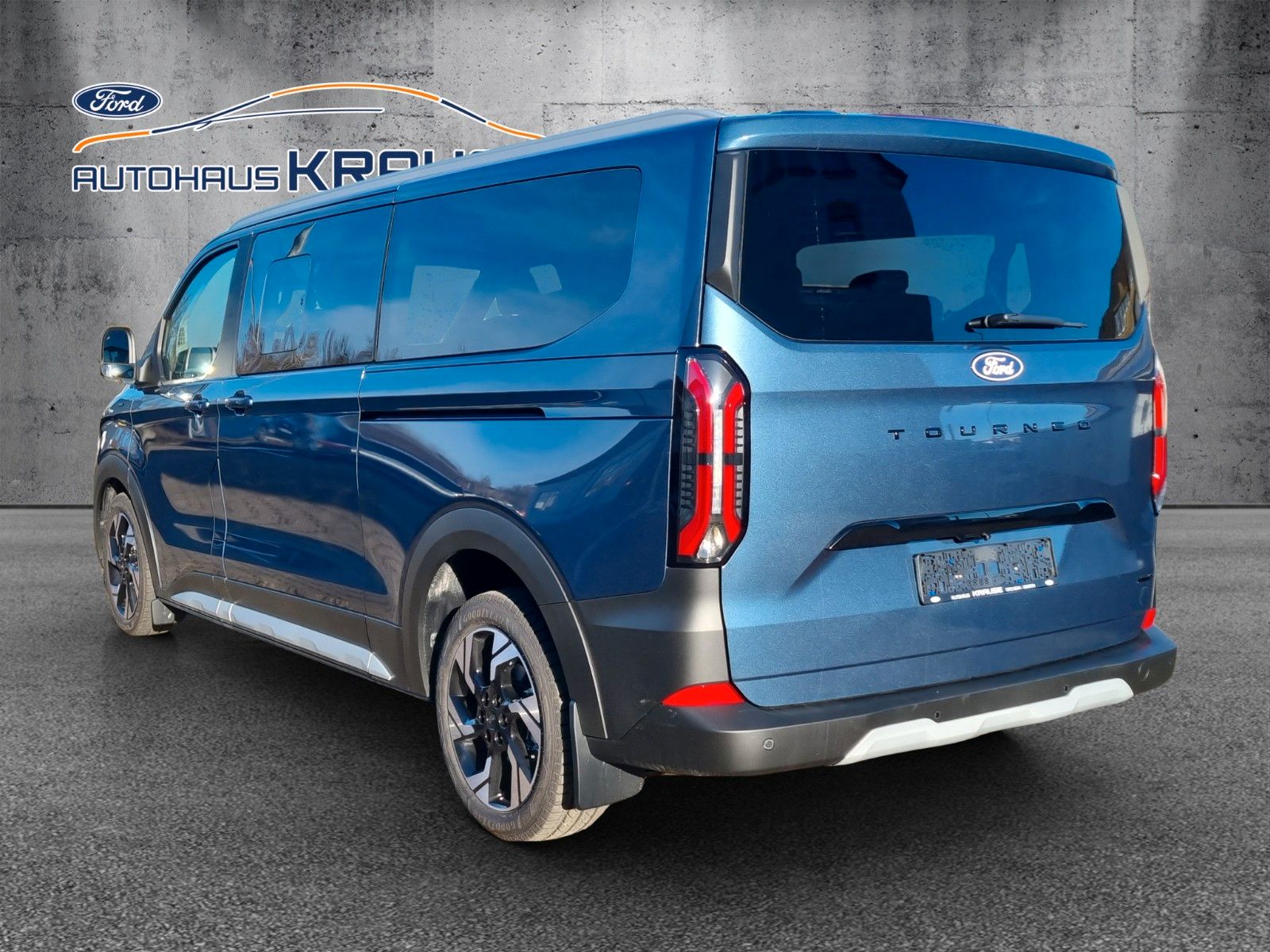 Fahrzeugabbildung Ford Tourneo Custom Bus 320 L2 Tourneo Active AWD