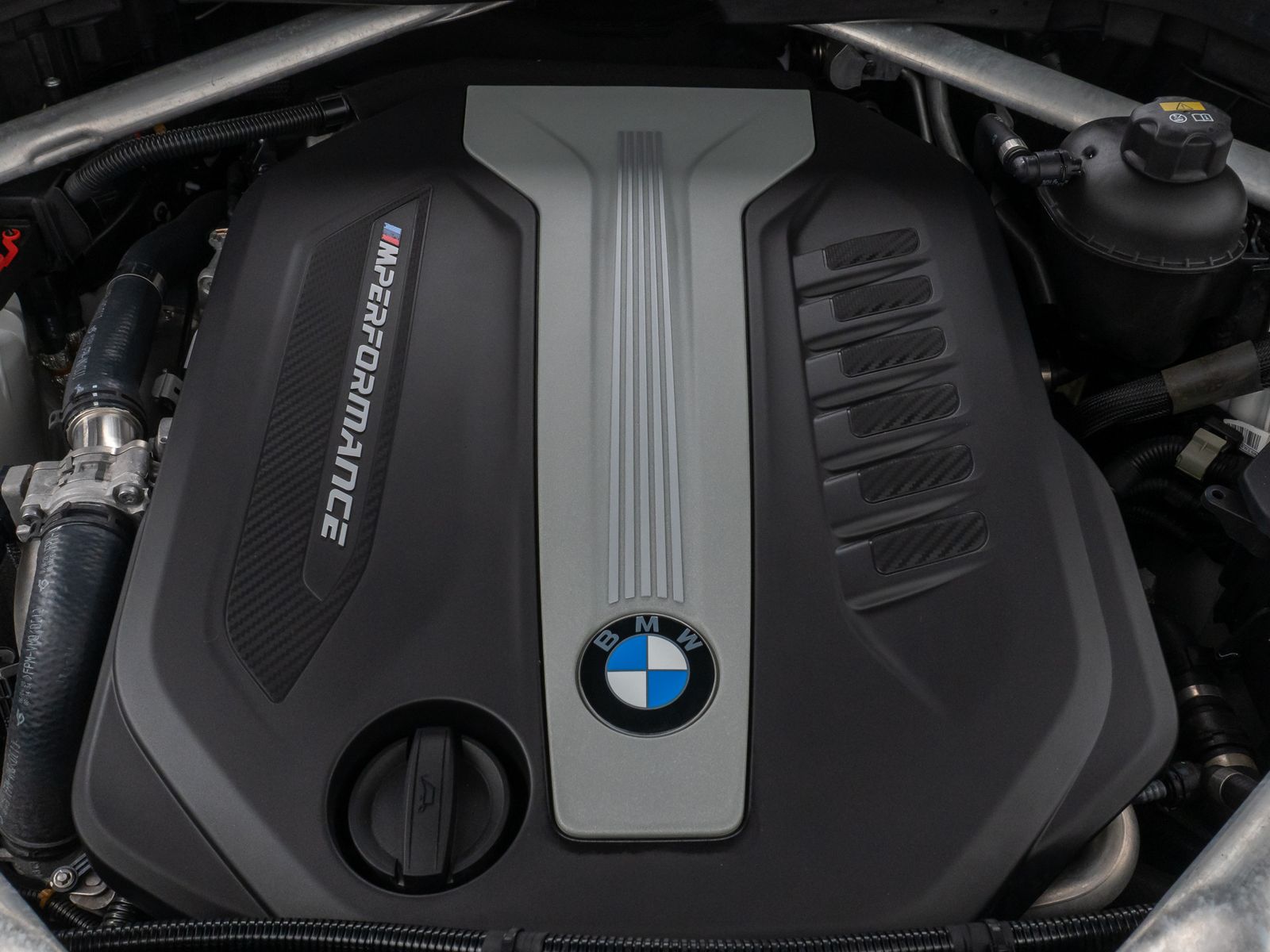 Fahrzeugabbildung BMW X5 M50d Panoram Laser 360°HUD H/K SoftCl AHK 22"