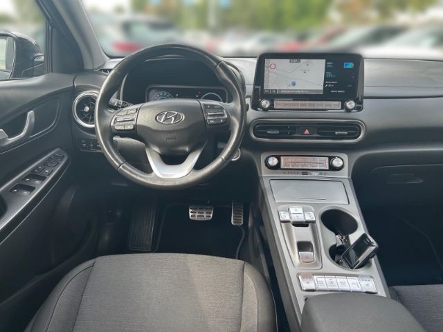 Fahrzeugabbildung Hyundai KONA Trend Elektro 2WD 11 KW Navi Soundsystem LE