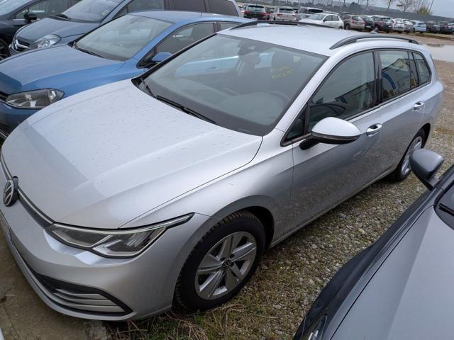 Volkswagen Golf VIII Variant Life 2.0TDI DSG ACC - EXPORT