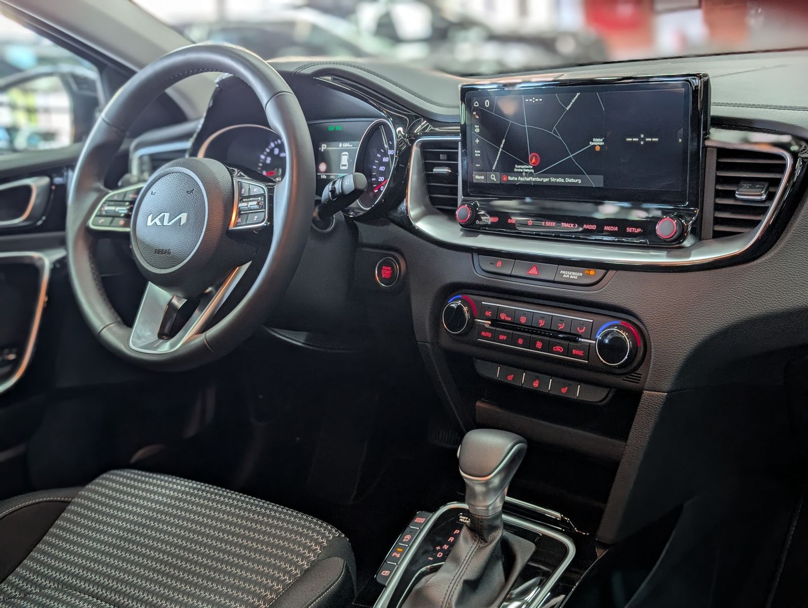 Fahrzeugabbildung Kia cee'd / Ceed 1.5 Ultimate Style-Pk SCC JBL 7J-G.