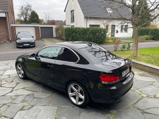 BMW 1 er 120d Coupe Automatik TÜV 2.26